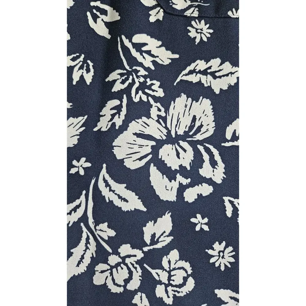 Croft & Barrow Womens L Blouse Top Floral Flap Pockets Button-Up Split Neck